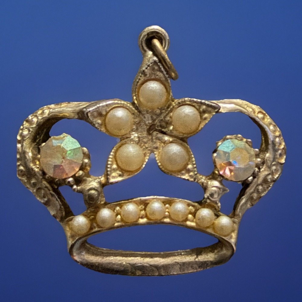 Vtg Crown Pendant Charm Faux Pearl Aurora Borealis Rhinestone Silvertone Royal